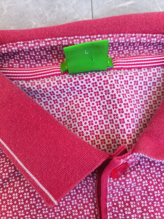 Hugo Boss М размер тениска