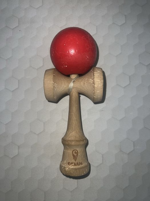 Kendama cream grip foarte bun