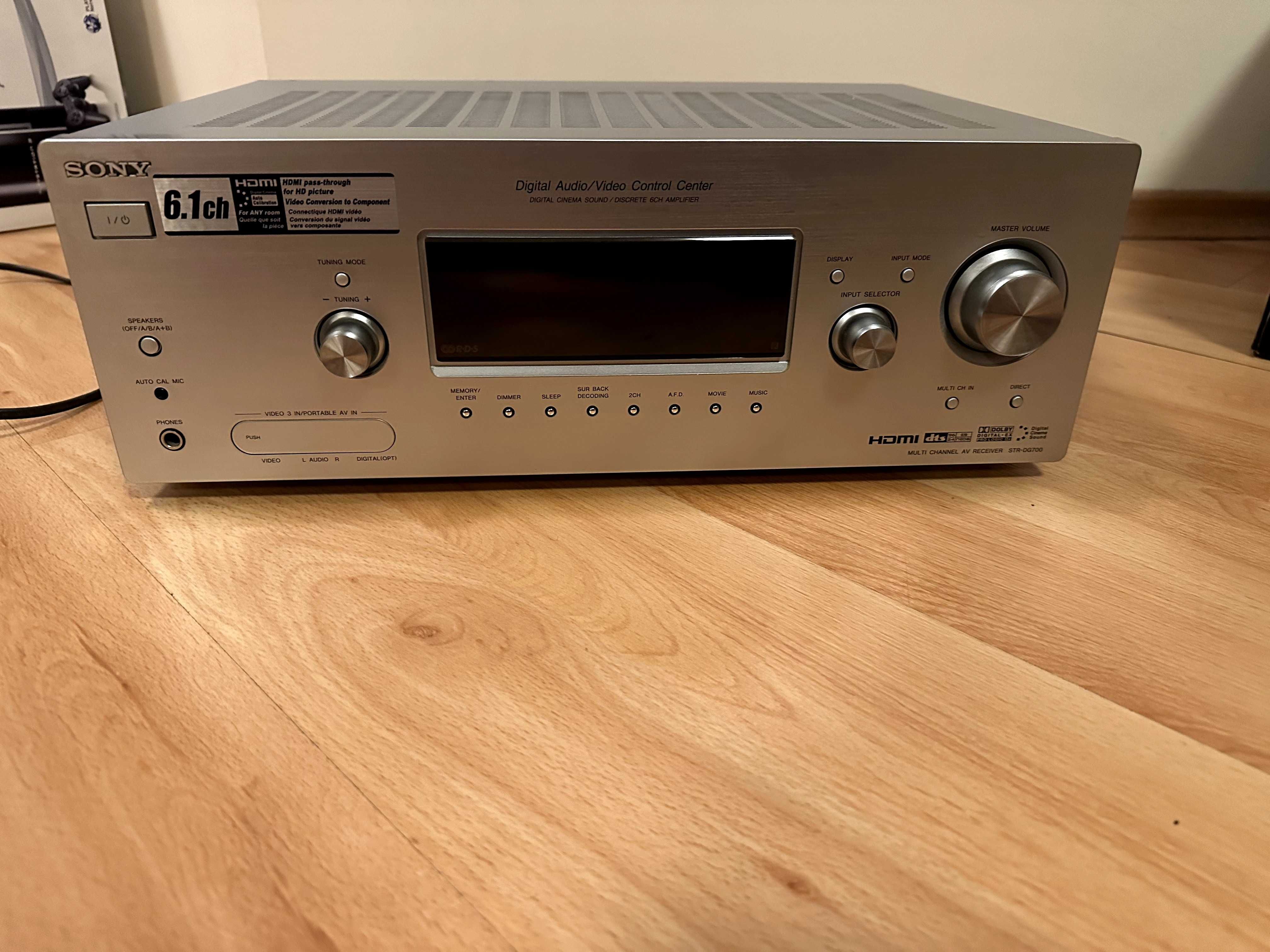 AV Ресивър Sony STR-DG700 с оригинална кутия и дистанционни – отличен!