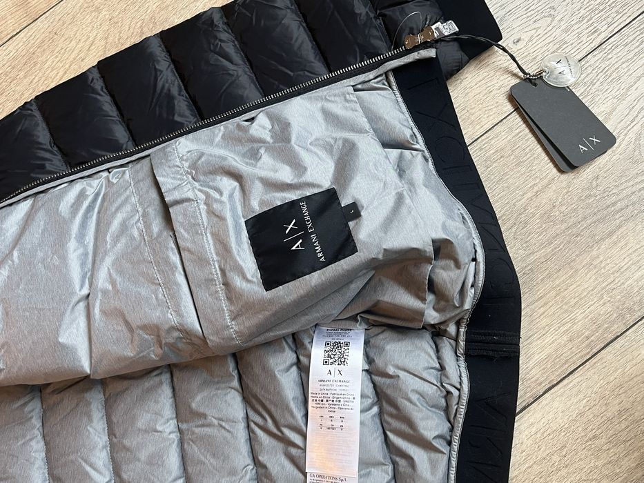 AIX Armani Exchange : НОВО яке с пух размер Л / Оригинал