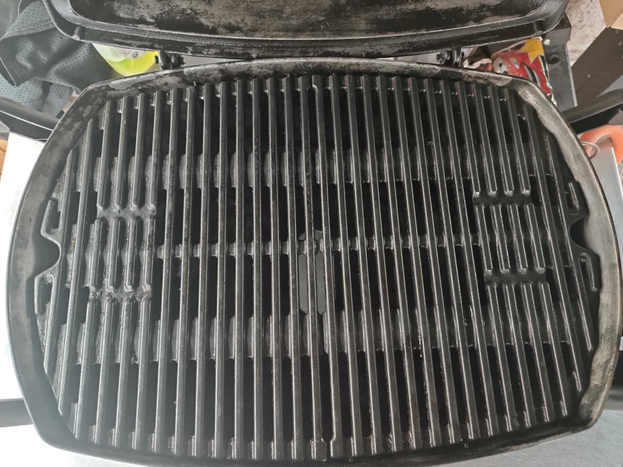 Продавам Газово Барбекю Weber Q 2200