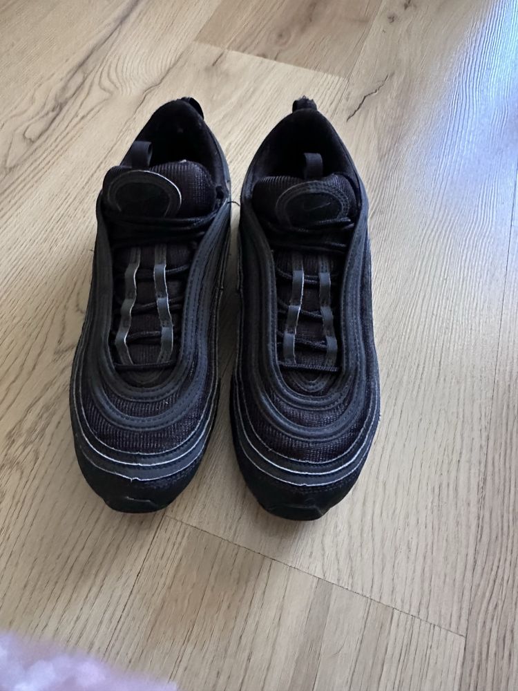 Nike маратонки р-р 43