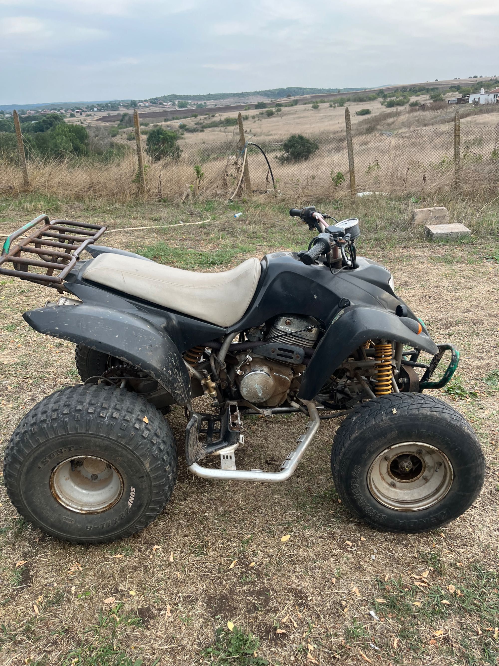 Продава се атв smc barossa 250cc
