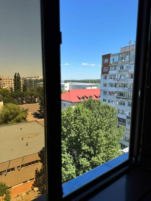 Vand garsoniera zona port