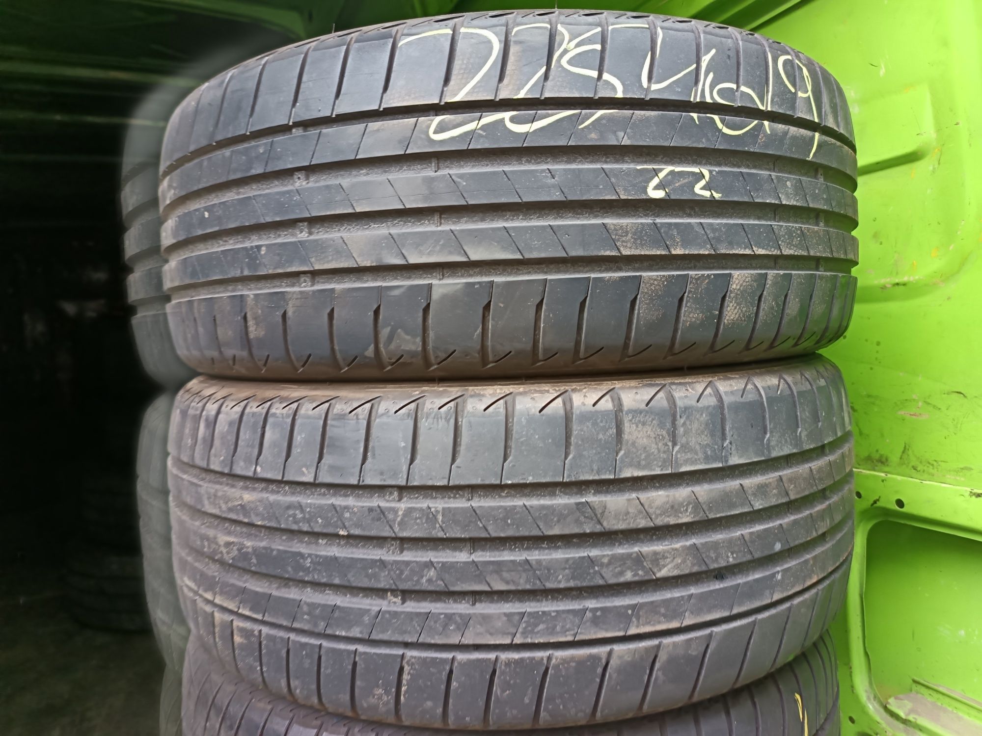 Anvelope vara 225 40 19 bridgestone 2022 6.7mm