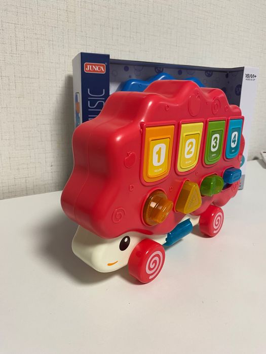 Занимателно таралежче - POP UP играчка, изскачащи животни