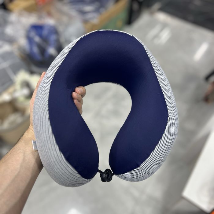 Подушки на шею.