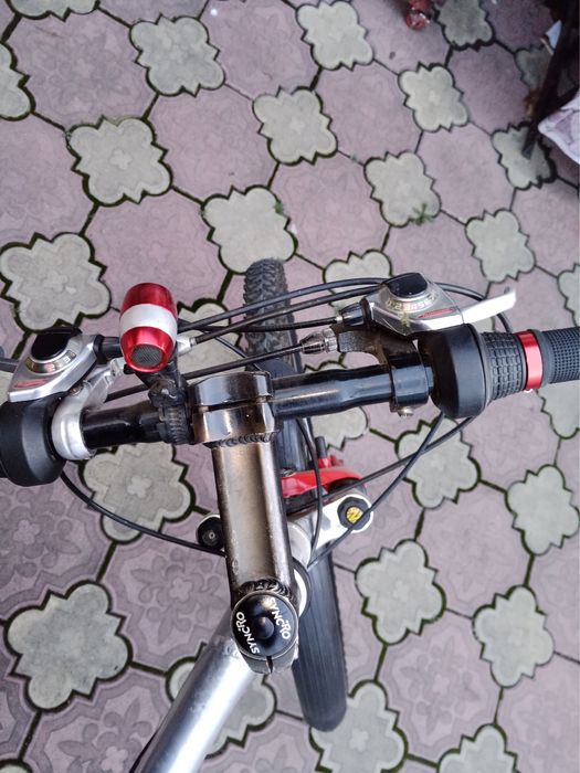 Bicicleta full-shock suspensie față spate inpecabila