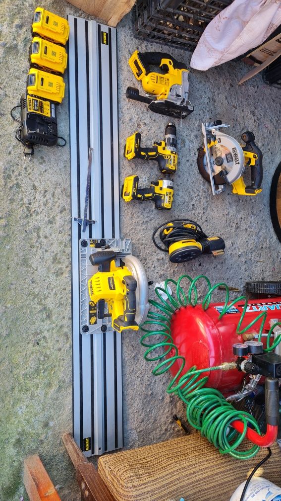 SET DEWALT electrice 5Ah plus Compressor 50L pe ulei !