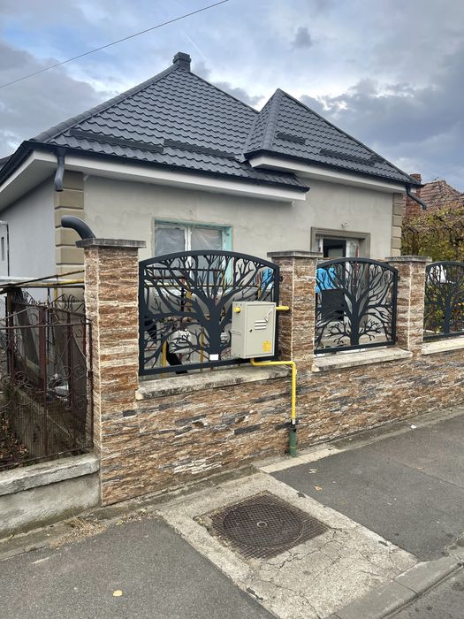 Inchiriez spatiu comercial Floresti