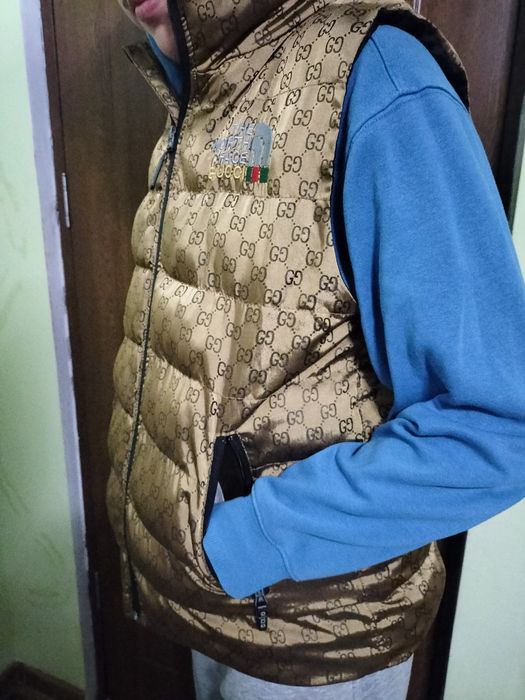 Vând vesta Gucci x TheNorthFace