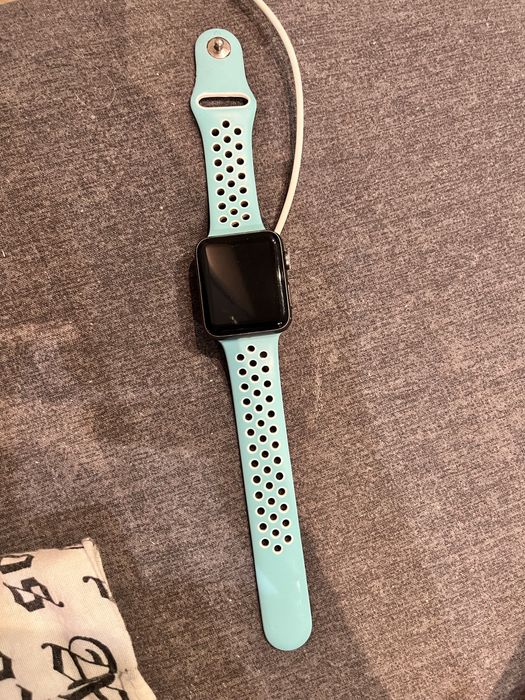 Продам Apple Watch