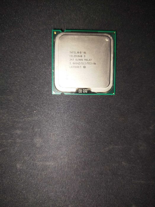Процессор Intel Celeron в идеальном состоянии