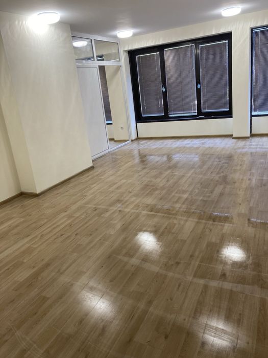 ОФИС от собственик - Продава Се