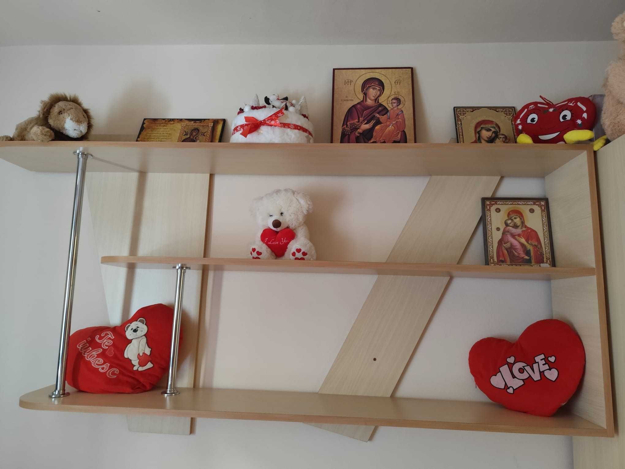 Vând dulap cu birou și doua rafturi pentru cărți