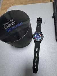 Продам часы Samsung gear s3