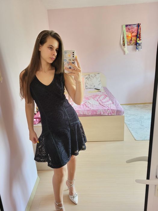 Красива рокля Desigual