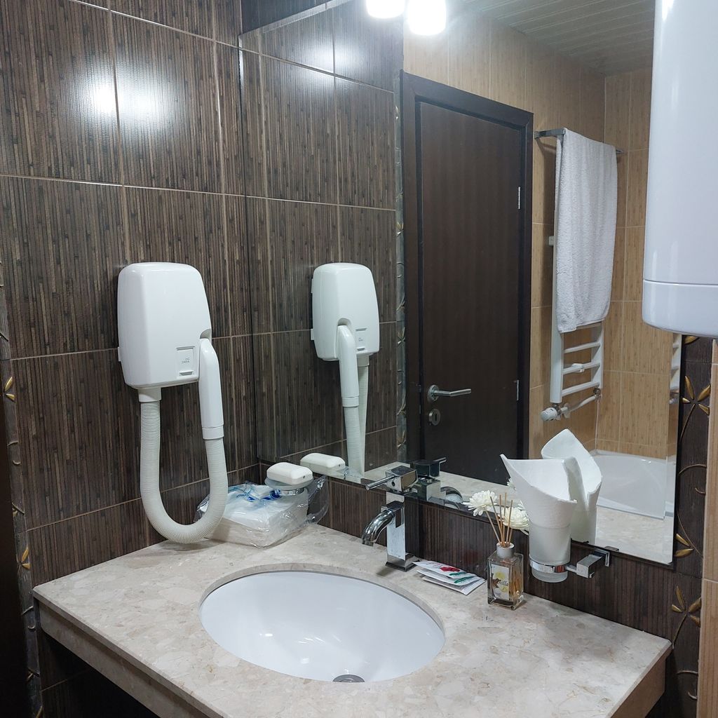 Дава се под наем Едностаен апартамент в Банско - 35 кв.м за 255 € - Снимка #2