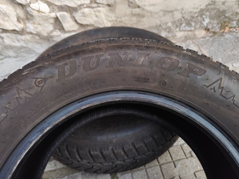 Зимни гуми 16 цола 215 65 16 2бр. Dunlop Winter Sport 5