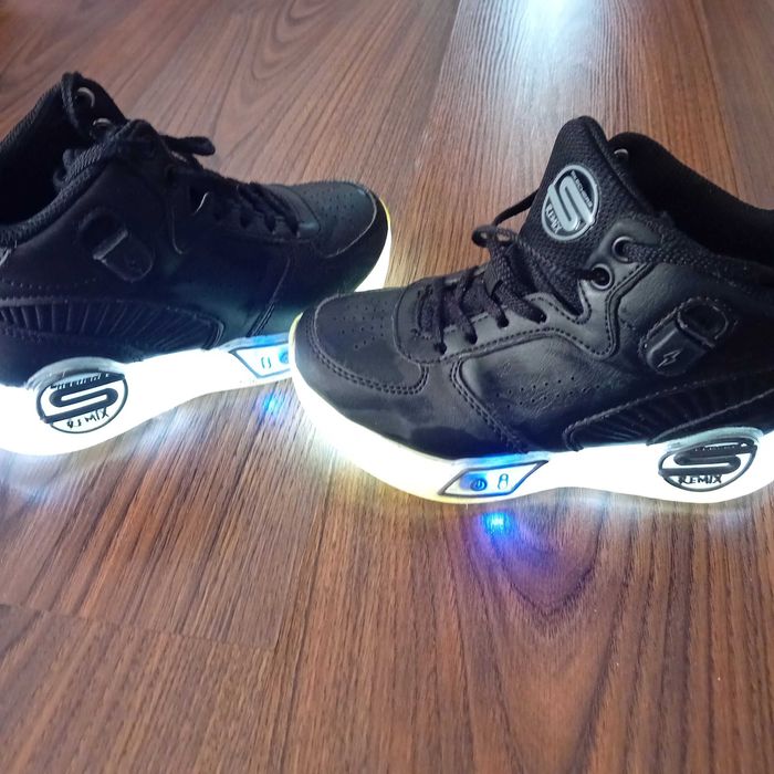 Adidași Firma SKECHERS