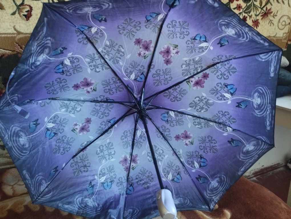 Продам зонт,в отличном состоянии