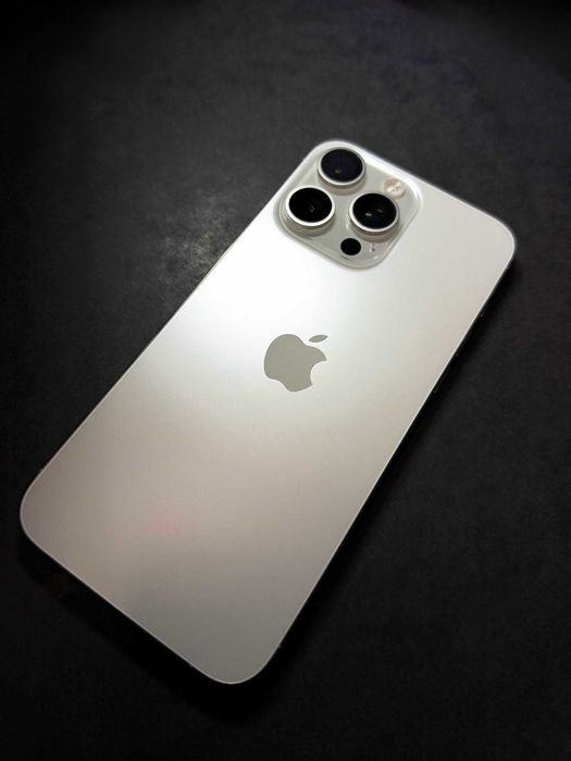 Apple Iphone 15 Pro Max 256GB White Titanium, A17 Pro чип + Подарък