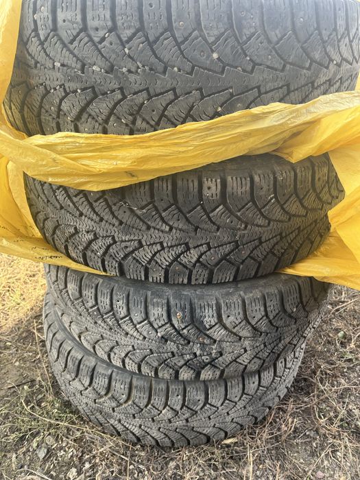 Продам зимние шины 185/65/15