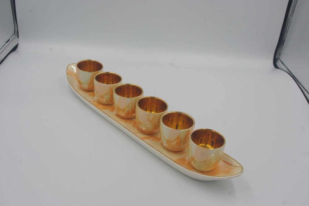 Tava si 6 pahare de tarie, portelan fin din anii 1960, Romania