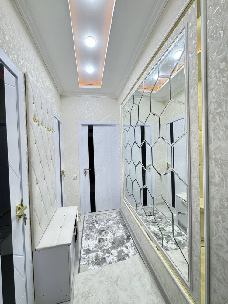 Продается своя квартира Метро Мирзо Улугбек 2-3 ком