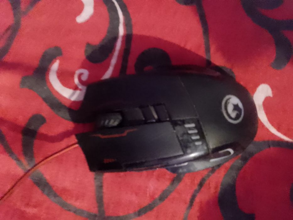 Pc,monitor tastatura,maus, boxe