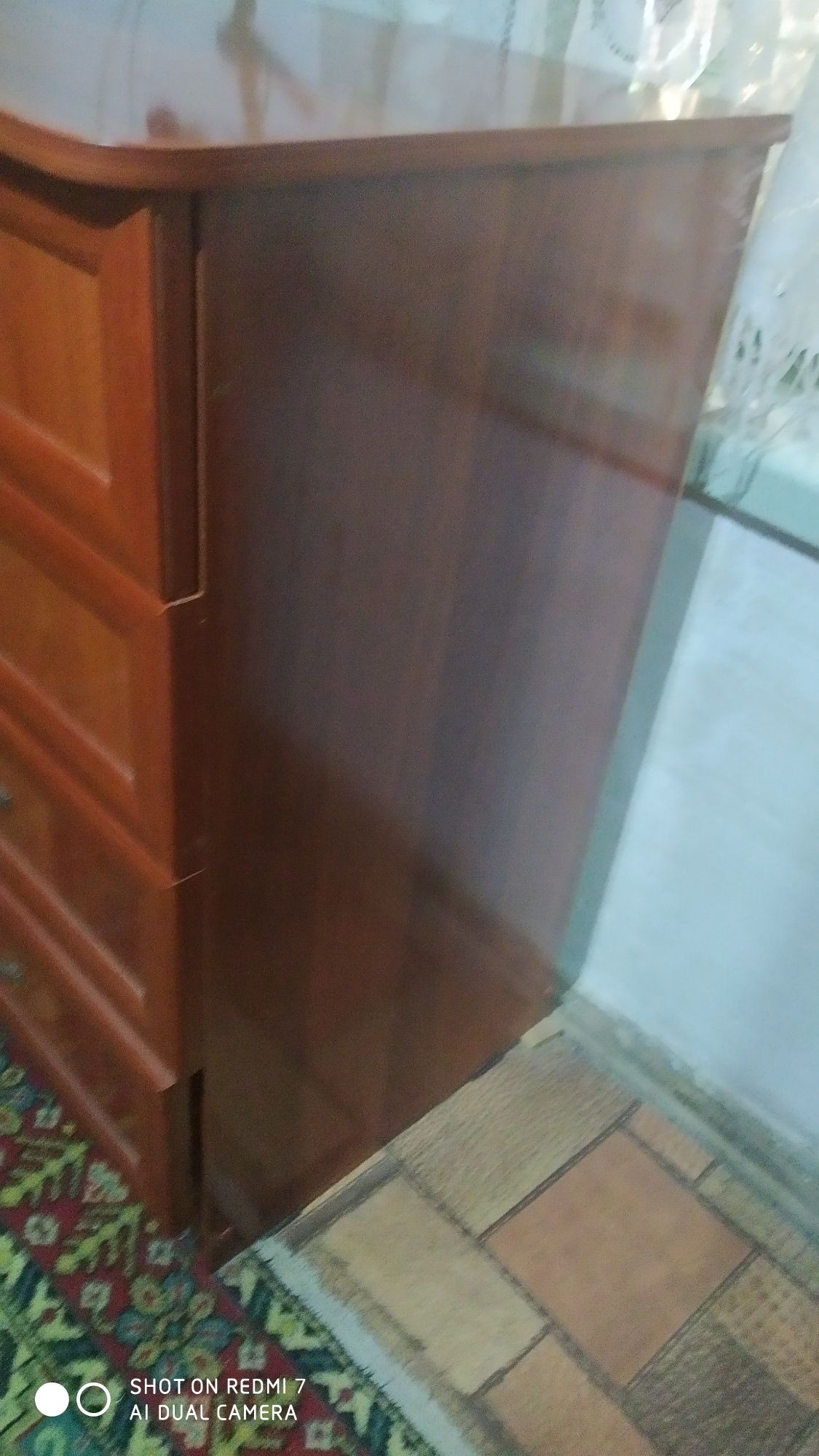 Продаю спальный гарнитур