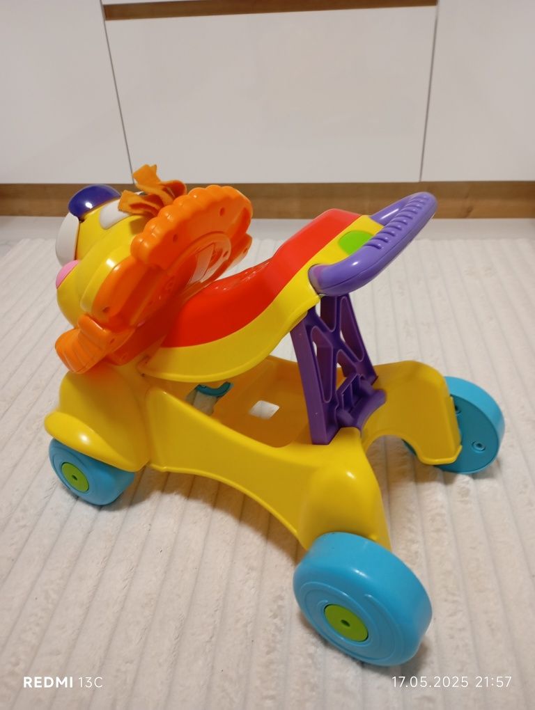 Буталка за прохождане Fisher price