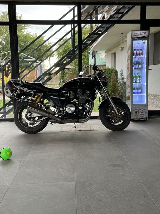 Vand schimb cu ATV .yamaha xjr 1200.