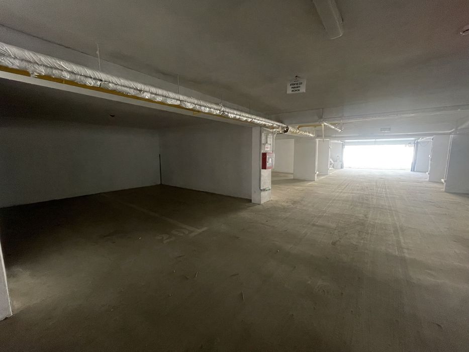 Inchiriez loc de Parcare Subterana (Palazu Mare)