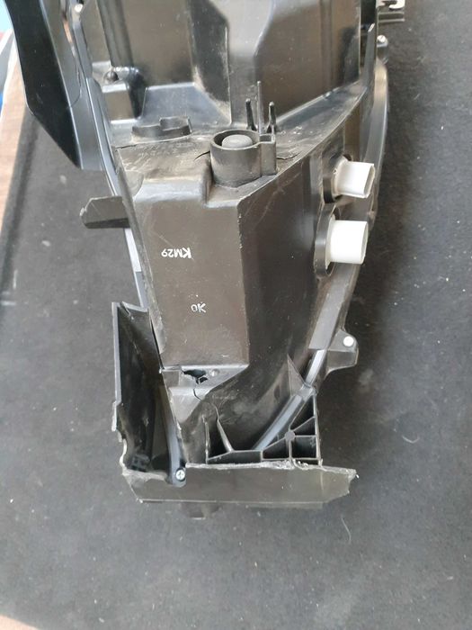 far dreapta mazda cx5 2017 avariat cu prinderile rupte