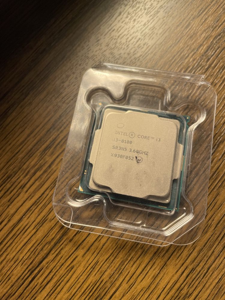 Идеальное состояние i3 8100 LGA 1151v2