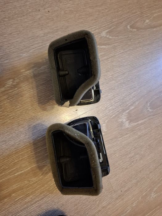 Grile aerisire fata stanga dreapta + modul control clima Golf 6 combi