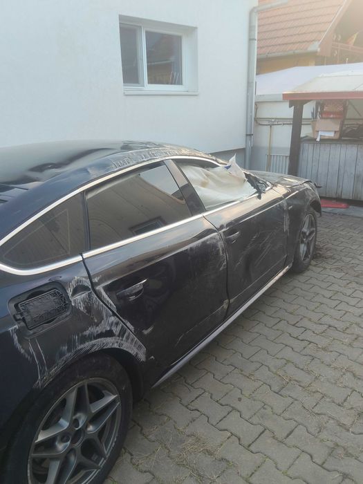 Dezmembrez audi a5 2.0 tdi euro 5