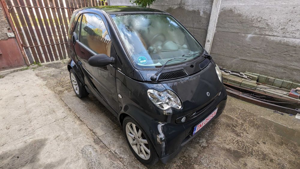 vand smart fortwo benzina 700cmc