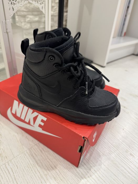 Детски боти от естествена кожа Nike
