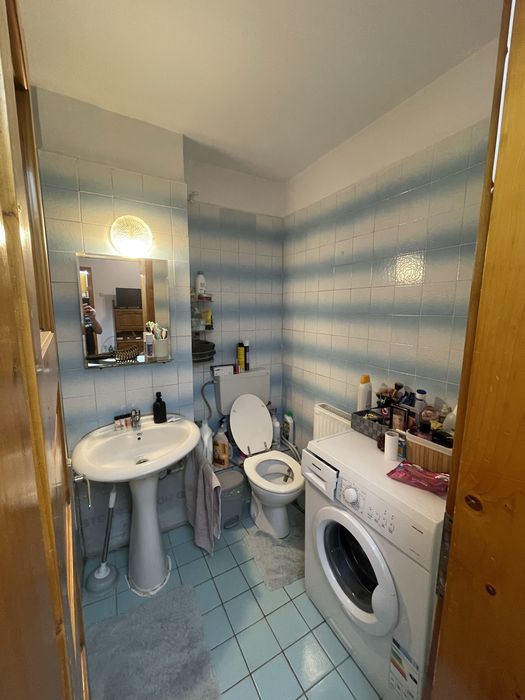Apartament 2 camere et 1 central Chisineu Cris