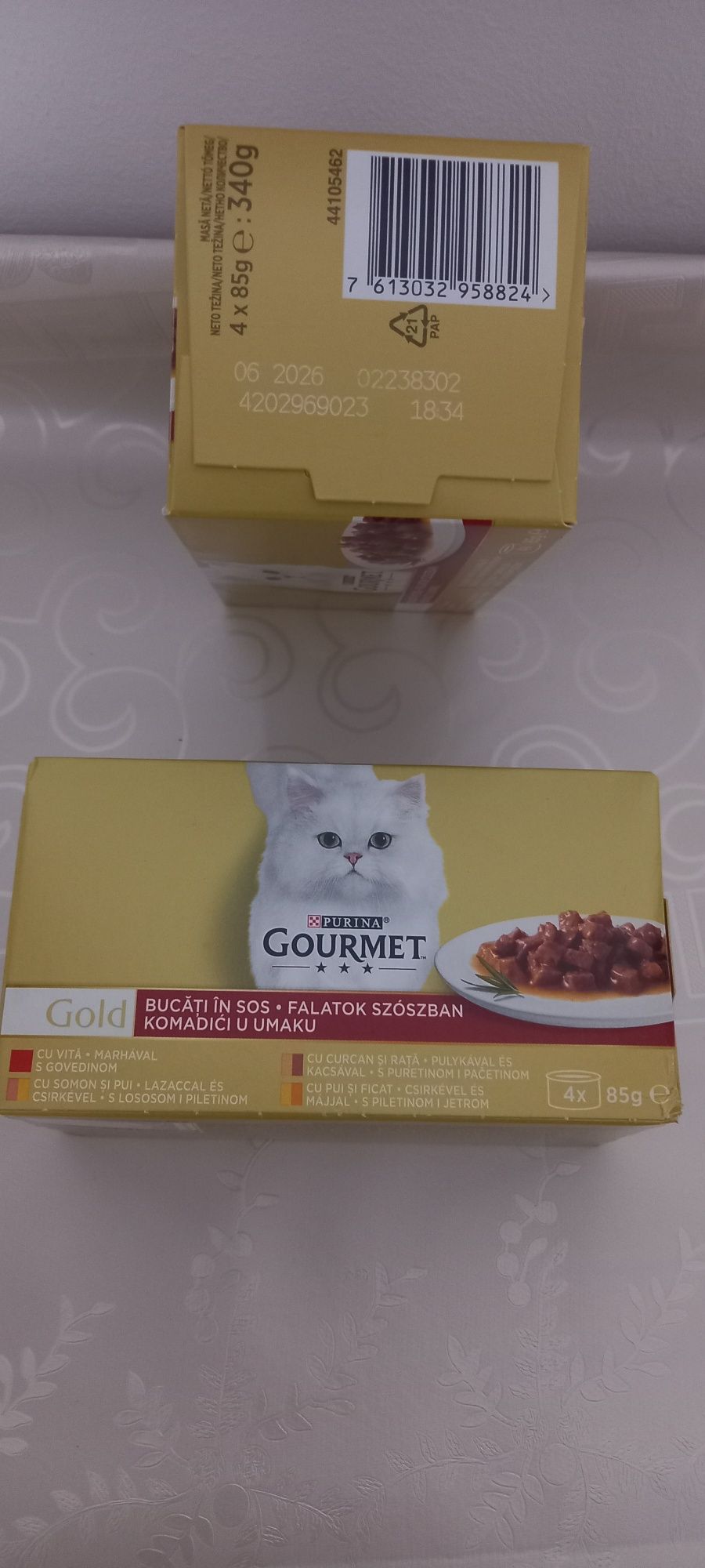 Purina Gourmet Gold