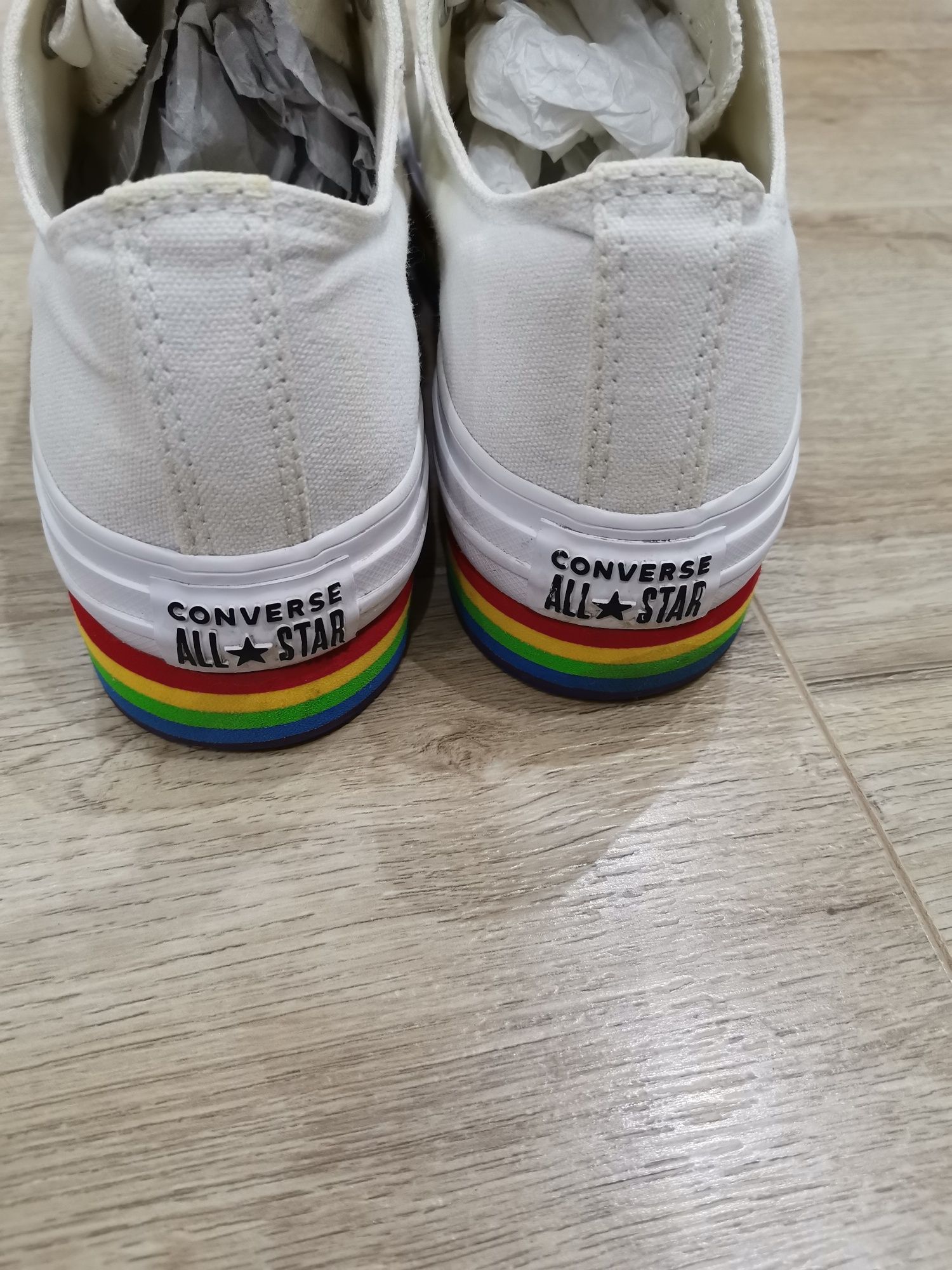 Teniși cu platforma Converse, nr 37,5