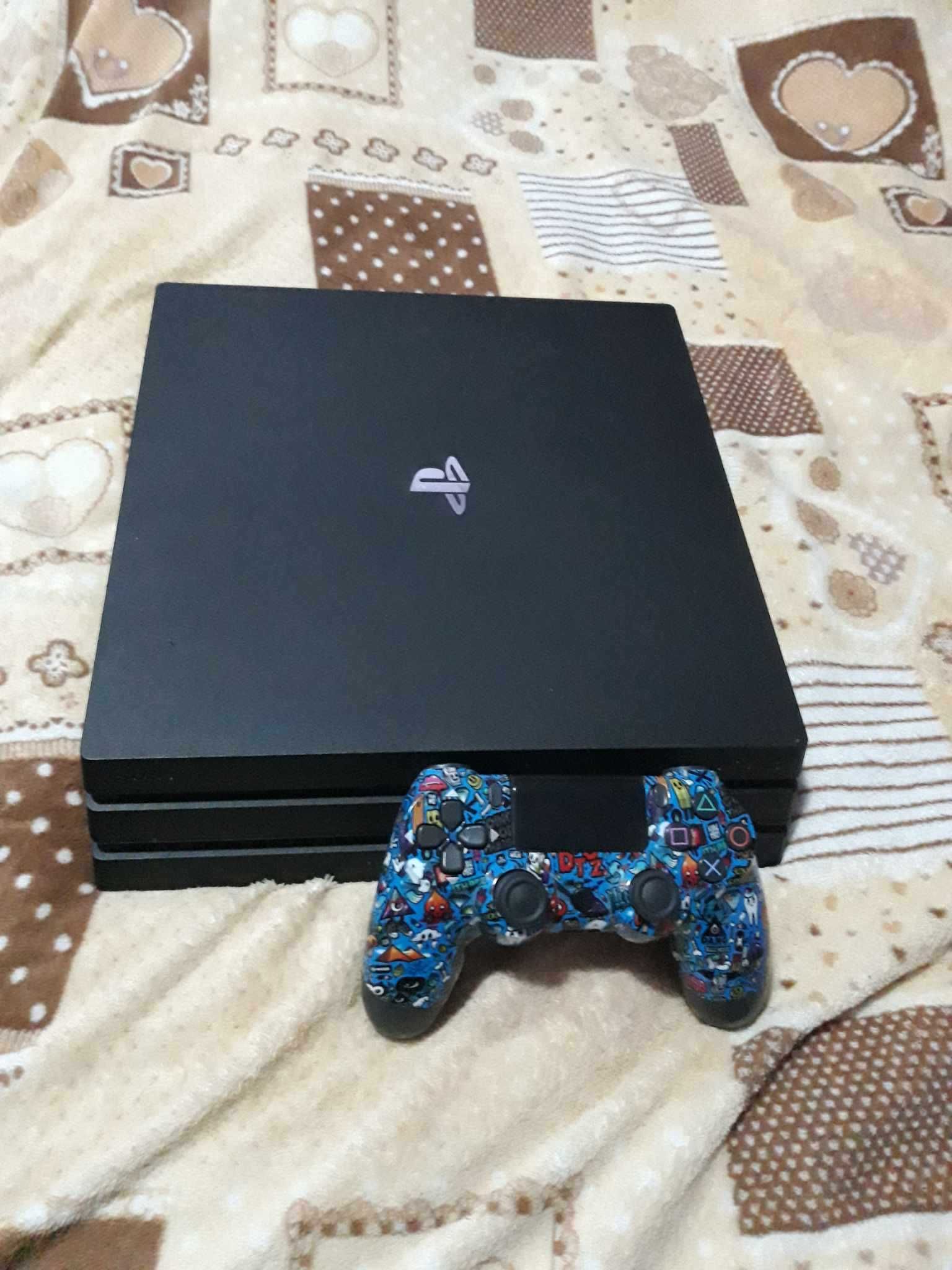 vând ps4 pro cu controller custom