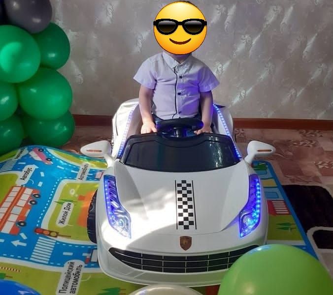 Продам автомобиль детский