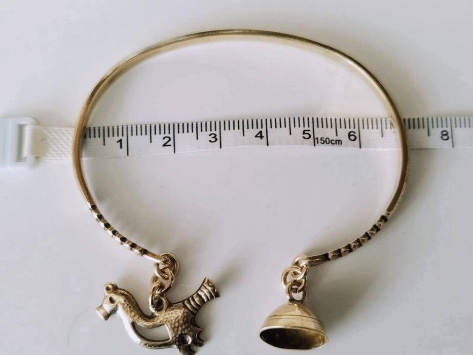 Bratara semi-fixa veche din bronz, Kalevala Koru