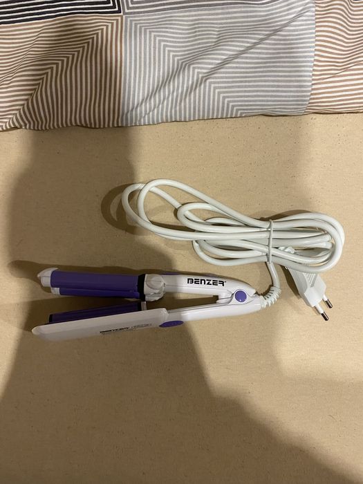 Мини преса за коса