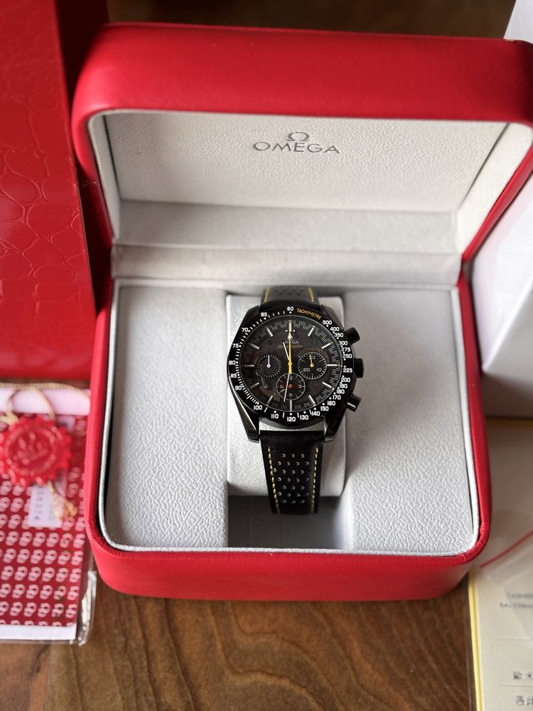 Omega Speedmaster Moonwatch 44 mm