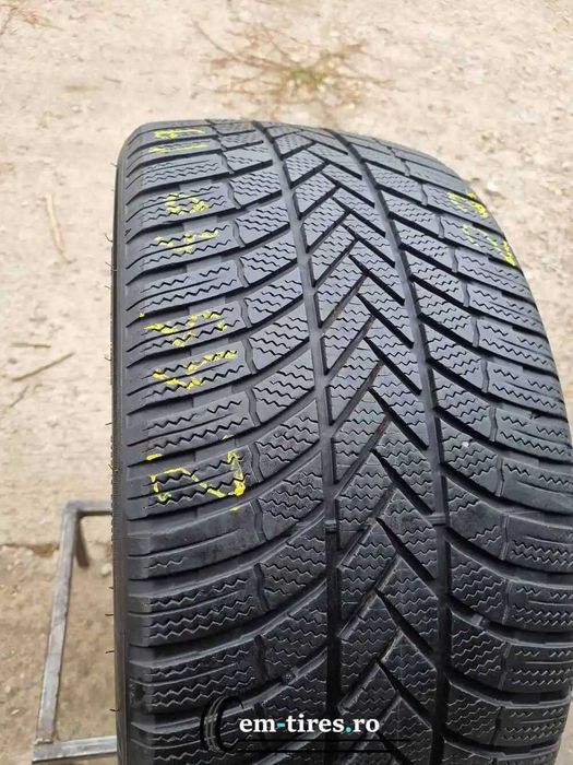 Anvelopa Iarna 245/40 R19 BRIDGESTONE Blizzak LM005 98V
