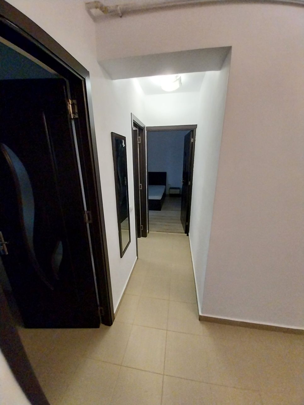 Închiriez apartament 2 camere